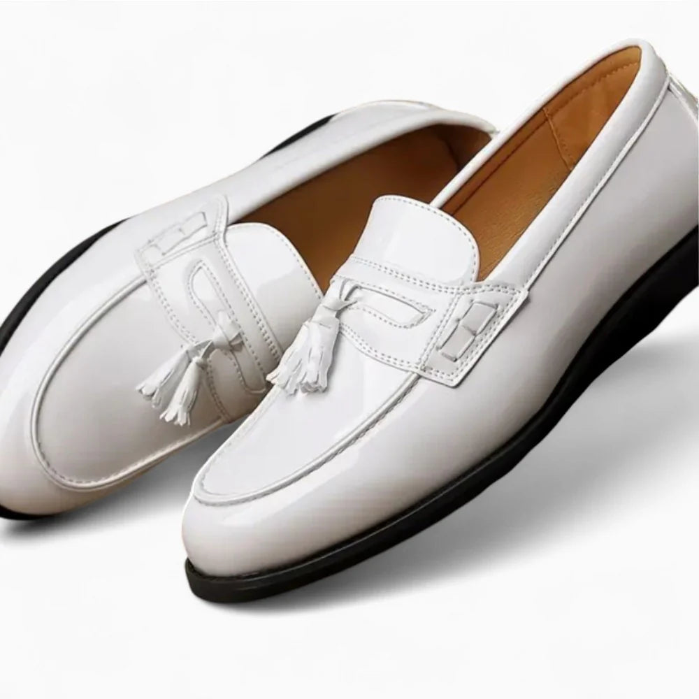 Mocassins homme à gland en cuir vernis blanc