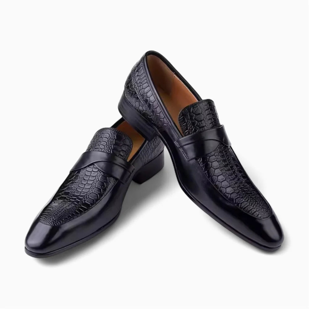 Mocassins homme en cuir noir à bout pointu