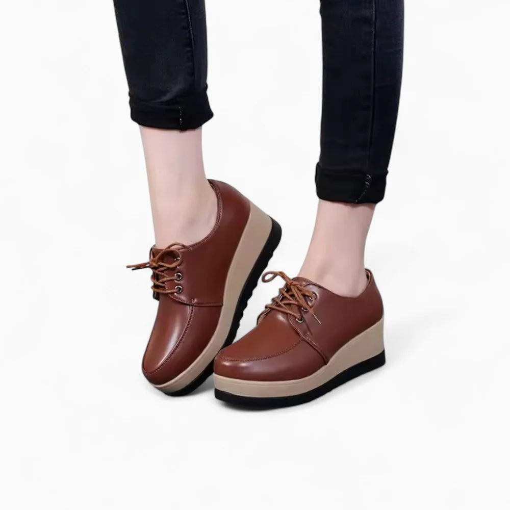 Mocassins compensés avec lacets pour femme